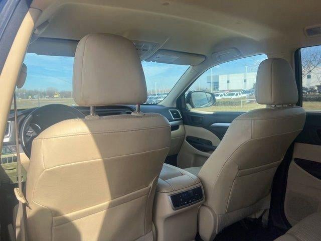 2014 Toyota Highlander LE