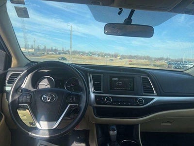 2014 Toyota Highlander LE