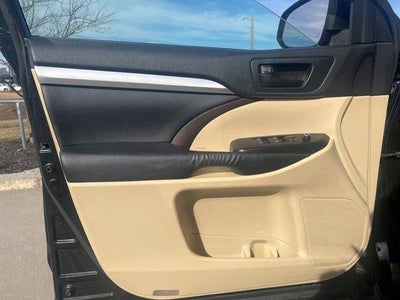 2014 Toyota Highlander LE