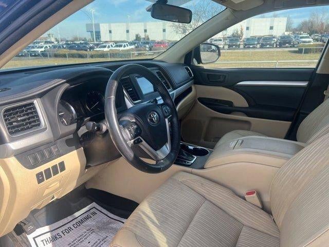 2014 Toyota Highlander LE