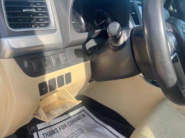 2014 Toyota Highlander LE