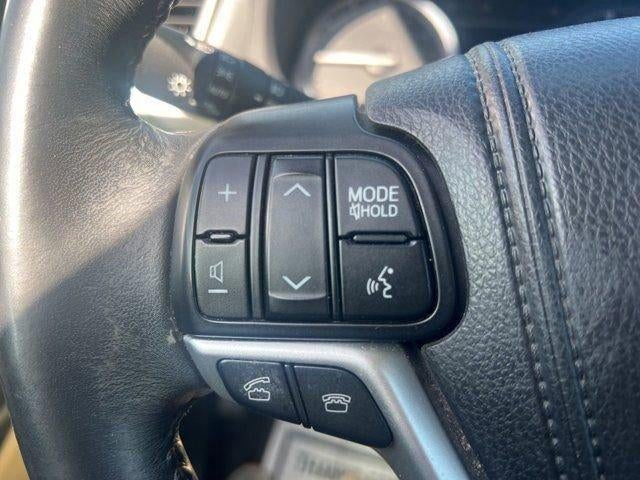 2014 Toyota Highlander LE