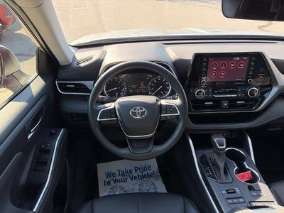2022 Toyota Highlander XLE