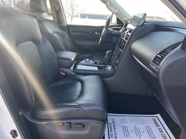 2024 INFINITI QX80 LUXE