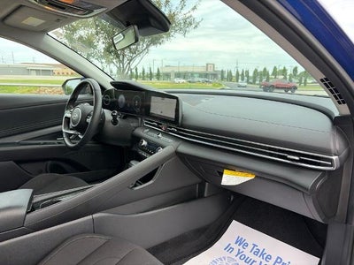 2024 Hyundai Elantra SEL