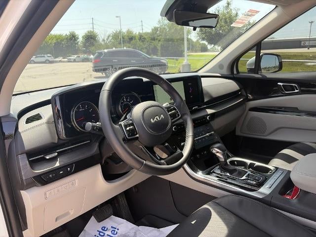 2024 Kia Carnival EX