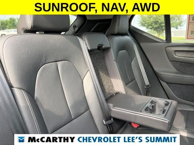 2025 Volvo XC40 Plus Bright Theme