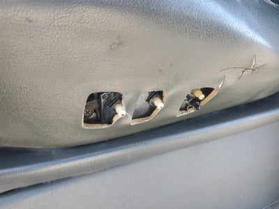 2004 Nissan Titan LE