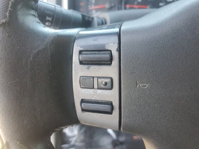 2004 Nissan Titan LE