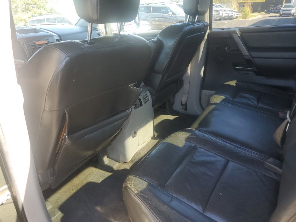 2004 Nissan Titan LE