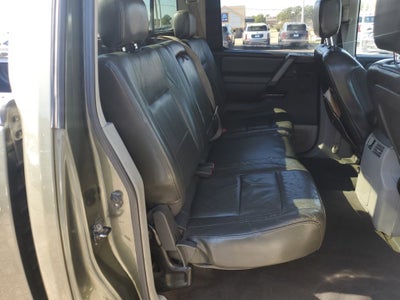 2004 Nissan Titan LE