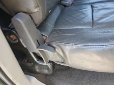 2004 Nissan Titan LE