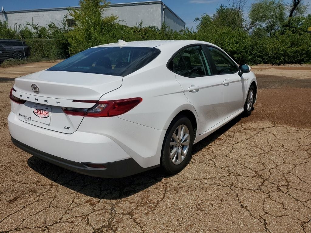 2025 Toyota Camry LE