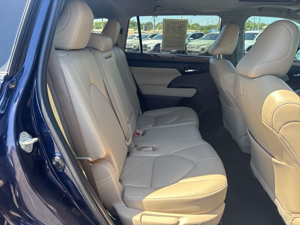 2022 Toyota Highlander XLE