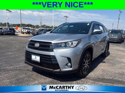 2017 Toyota Highlander SE