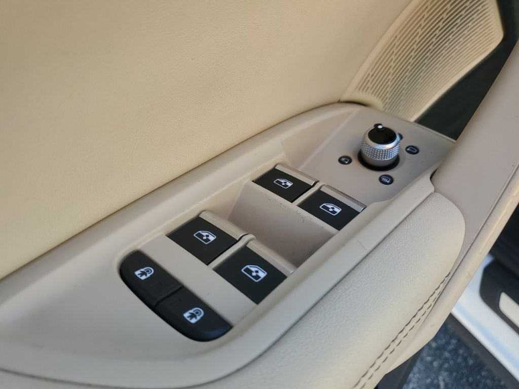 2021 Audi Q5 45 Prestige quattro