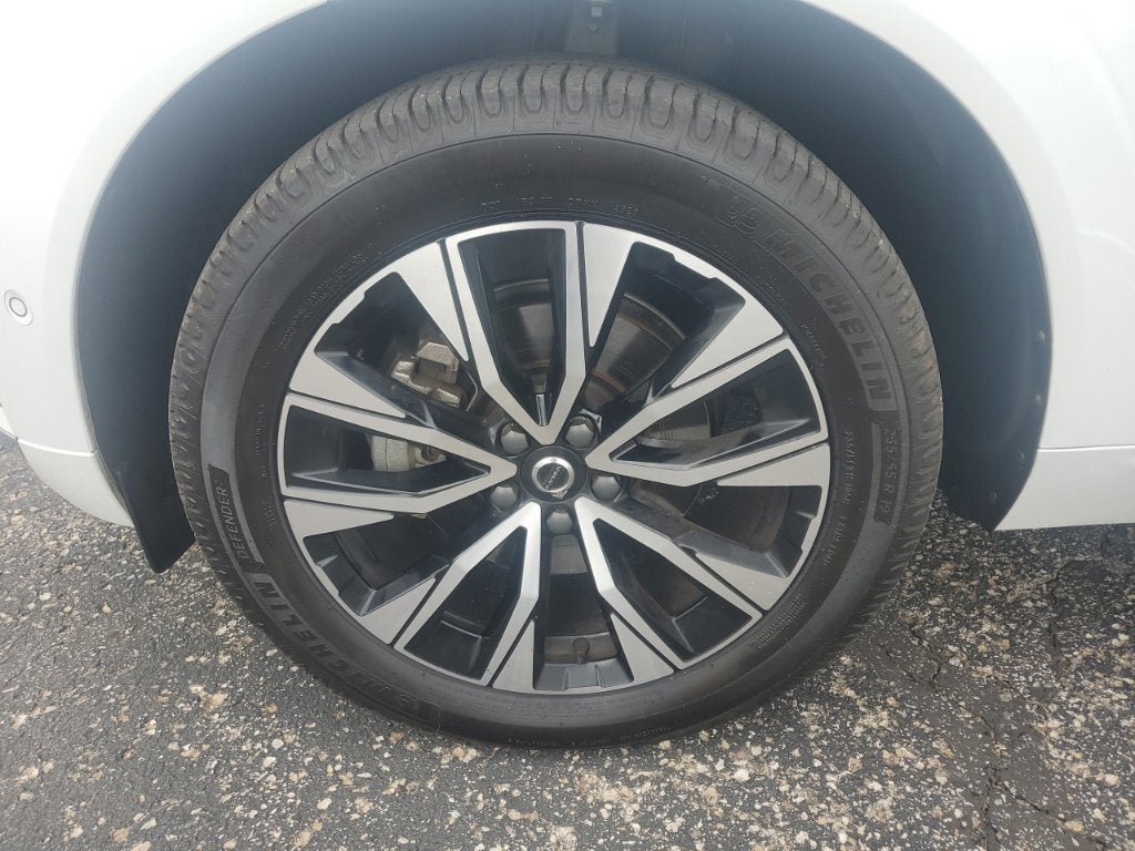 2023 Volvo XC60 B5 Plus Bright Theme