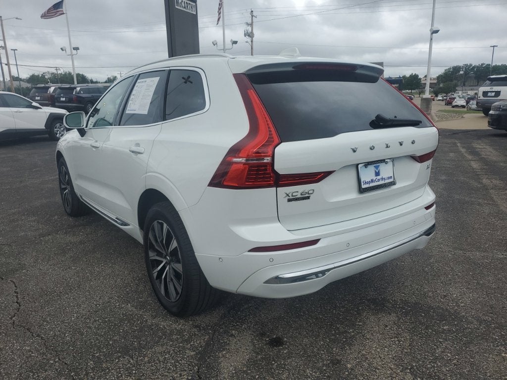 2023 Volvo XC60 B5 Plus Bright Theme