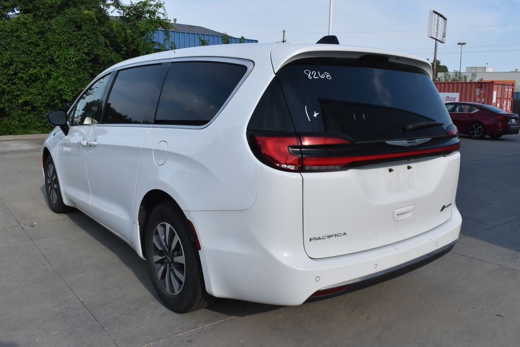 2024 Chrysler Pacifica Hybrid Select